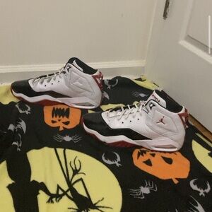 Jordan b’loyal size 13